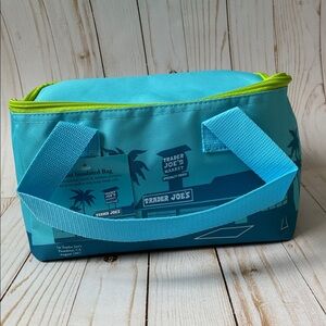 Trader Joe’s MINI Insulated Bag Cooler Tote Bag Handles Blue Green VW NEW TAG